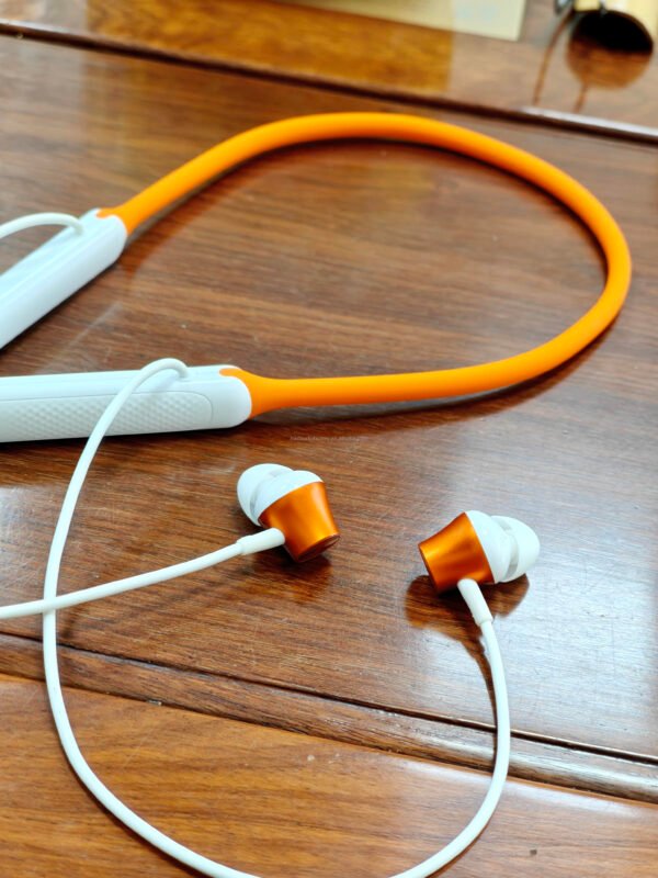 aura-3 Aura Flex Neckband