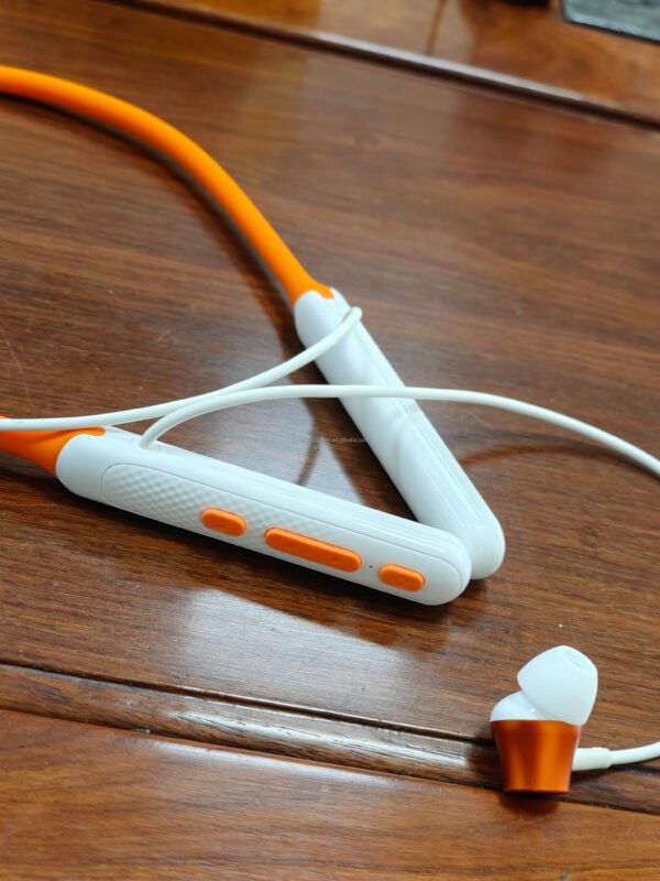 aura-4 Aura Flex Neckband